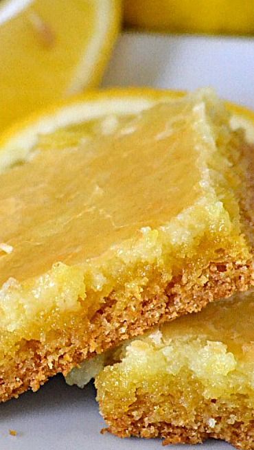 Lemon Gooey Butter Cake. My birthday is in a month. Someone better make me these! :) Lemon Gooey Butter Cake, Ooey Gooey Butter Cake, Lemon Treats, Gooey Cake, Gooey Butter, Coconut Dessert, Gooey Butter Cake, Butter Cake Recipe, Brownie Desserts