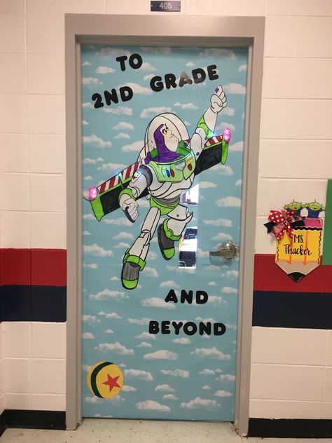 Buzz Light Year Classroom Door, Buzz Lightyear Bulletin Board, Toy Story Decorations Classroom, Toy Story Door Decorations Classroom, Disney Classroom Door Ideas, Space Themed Classroom Door, Toy Story Door Decorations, Toy Story Classroom Door, Toy Story Decorations Diy