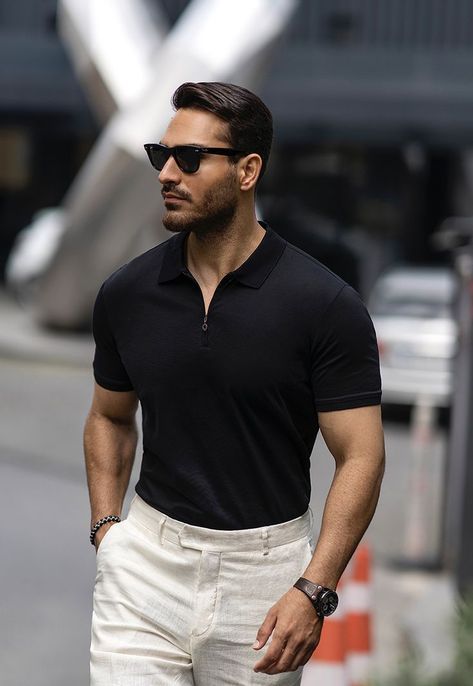 Men Timeless Style, Mens Dating Profile Pictures, Old Money Outfits Men Black, Office Outfit Men, Mens Casual Suits, Outfits Sommer, Black Outfit Men, Polo Shirt Outfits, Mens Business Casual Outfits