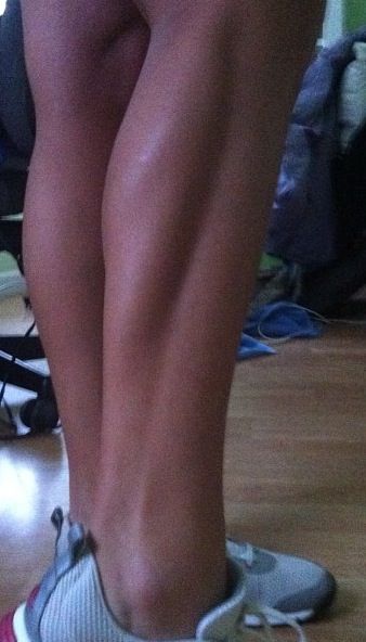 . Muscle Definition Women, Leg Muscles Women, 2021 Aesthetic, Dancer Lifestyle, Woman Fitness, Gym Goals, Big Calves, Muscle Definition, Sports Outfits