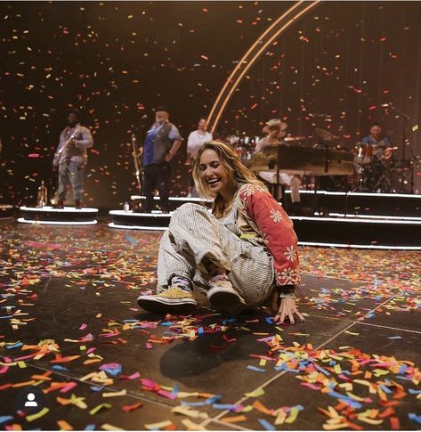 Lauren Daigle Concert, Lauren Diagle, Magnolia Pearls, Toyota Center, Magnolia Pearl Clothing, Love Lauren, Lauren Daigle, Wardrobe Update, Worship Music