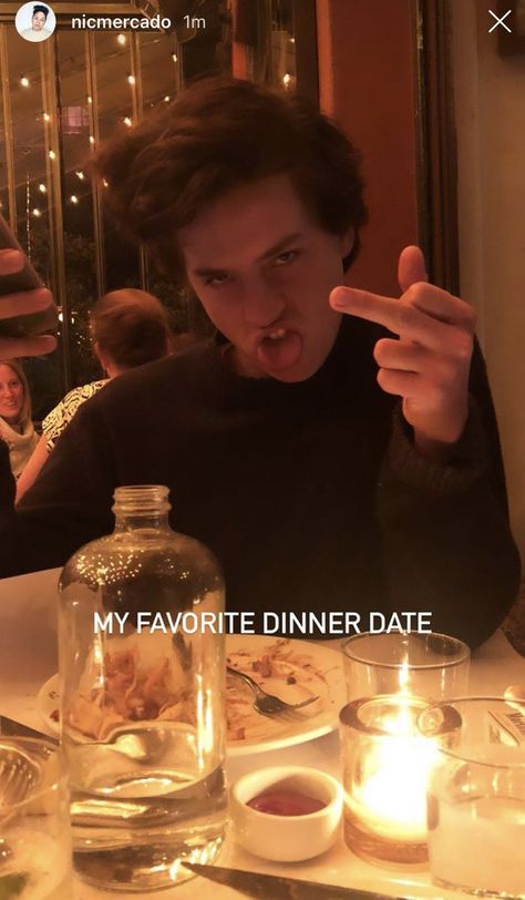 Riverdale Cast Funny, Cole Sprouse Hot, Cole Sprouse Funny, Cole Spouse, Cole Sprouse Jughead, Cole M Sprouse, Riverdale Cole Sprouse, Dylan And Cole, Lovecore Aesthetic