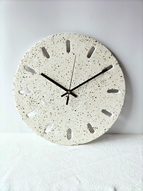 Air Dry Clay Wall Clock, Paper Mache Clock, Ceramic Clock Ideas, Air Dry Clay Clock, Ceramic Wall Clock, Ceramic Clocks Pottery Handmade, Pottery Clock, Clay Clock, Boho Clock