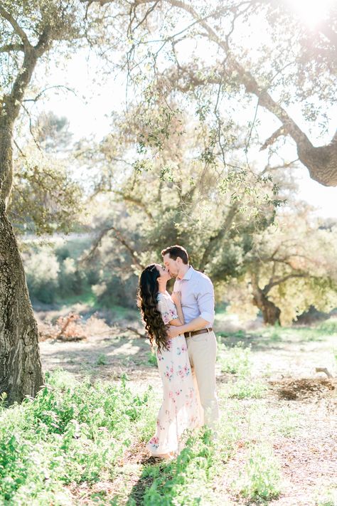 Wedding Photography Light And Airy, Lightroom Presets Wedding, Fine Art Film Photography, Proposal Photography, Film Photos, Wedding Studio, Professional Wedding Photography, Film Inspiration, Wedding Vibes