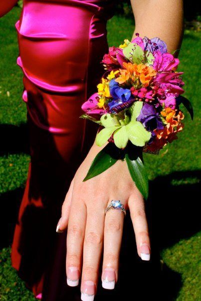 Bright Corsage, Homecoming Flowers Wrist Corsage, Unique Prom Corsage Ideas, Colorful Corsage, Corsage Flowers, Prom Flowers Corsage, Dance Flowers, Bracelet Corsage, Homecoming Flowers