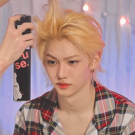 felix messy hair | lee felix | yongbok lee | straykids | skz Black Hair Aesthetic, Felix Skz, Kids Mood, Kids Fans, Hair Icon, Celebrity Look Alike, Boys Long Hairstyles, Celebrity Style Red Carpet, Savage Kids