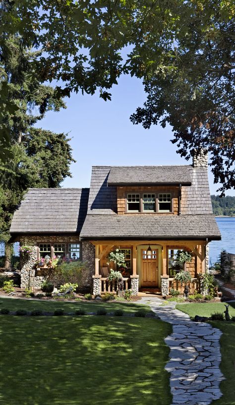 Think small! This cottage on the Puget Sound in Washington is a beautiful example of a smart cabin design. House Pictures, A Small House, Casa Vintage, Cottage Cabin, Cabin Living, Dream Cottage, Lake Cottage, Cabins And Cottages, Cabin Design