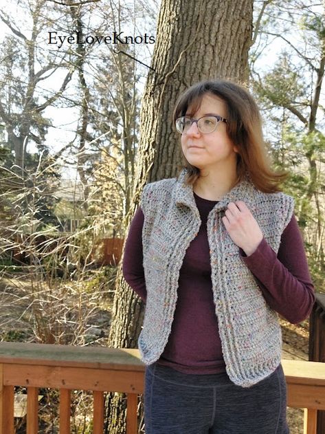 Tolosa Vest - Crochet Pattern Review - EyeLoveKnots Crochet Vest Pattern Free Woman Winter, Thread Crafts, Vest Pattern Free, Vest Crochet, Yarn Ideas, Crochet Vest Pattern, Pattern Inspiration, Woman Clothes, Crochet Inspiration