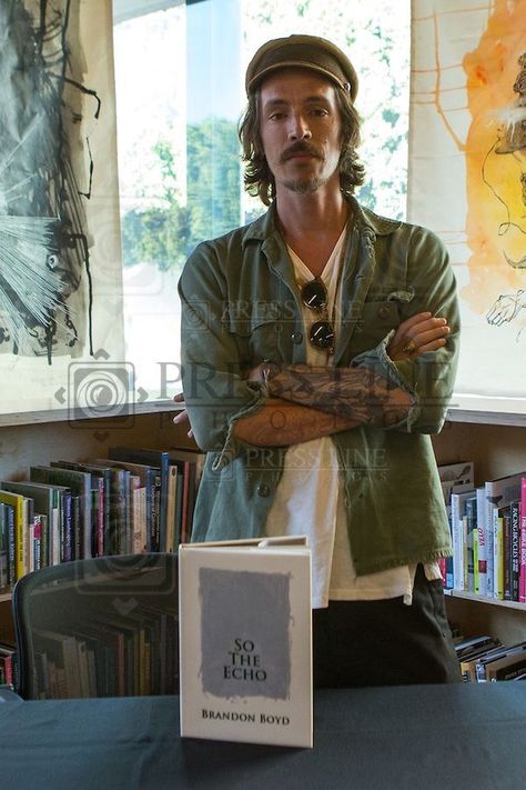 Brandon Boyd Art, Brandon Boyd, Bohemian Style Men, Line Photo, Male Torso, Boho Men, Incubus, Artist Aesthetic, Book Signing