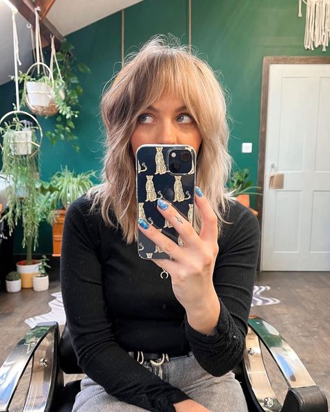 🌙 Aimee Hughes on Instagram: “Goodbye natural brunette, time for some sunshine hair 👀💖 Cleansed & styled @hairstorystudio Cut with @mobrosgrooming straight edge razor…” Split Dye Hair, Dye Curtains, Natural Brunette, Split Dye, Split Dyed Hair, Hair Cleanse, Shag Haircut, Curtain Bangs, Straight Edge