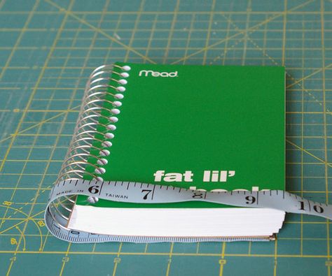 Pen Tutorial, Diy Notebook Cover, Composition Notebook Covers, Daily Meal Planner, Grocery Shopping List, Bookbinding Tutorial, Note Pad Covers, Fabric Book Covers, Planning Pages