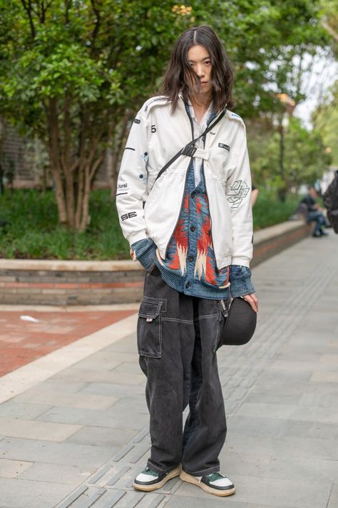 Shanghai Street Style, China Street Style, China Street Fashion, China Street, Daily Street Style, Rain Fashion, Shanghai Fashion Week, Shanghai Fashion, Fashion Mood Board