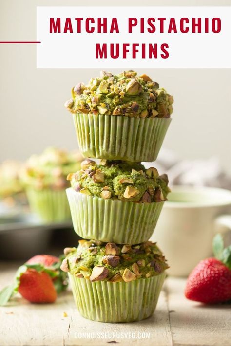 Vegan Pistachio Muffins, Green Tea Muffins, Matcha Pistachio, Matcha Bread, Matcha Dessert Recipes, Matcha Muffins, Matcha Cupcakes, Vegan Pistachio, Matcha Baking