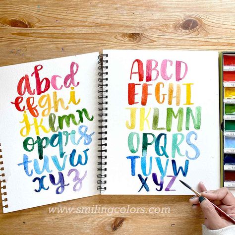 How to Create Beautiful Watercolor Lettering: Videos Tips! Watercolour Lettering, Watercolor Font, Watercolor Supplies, Watercolor Quote, Watercolor Calligraphy, Watercolor Tips, Lettering Art, Hand Lettering Art, Watercolor Lettering