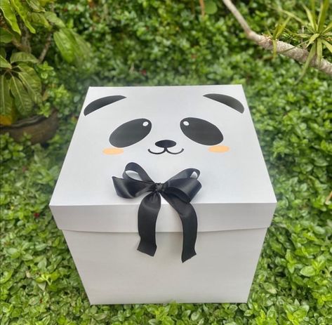 Panda Gift Ideas, February Crafts, Friend Painting, Panda Gifts, Happy Birthday Template, Most Beautiful Flowers, Birthday Template, Skin Care Gifts, Painted Boxes