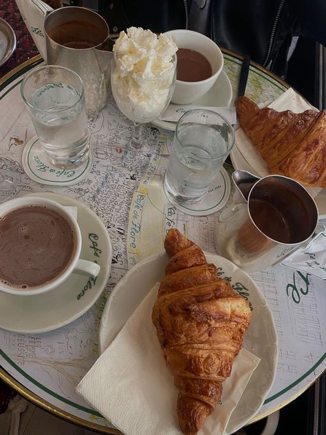 Cafe Flore Paris, Shop Reference, Brunch Places, Parisian Cafe, Paris Summer, Paris Trip, Parisian Vibes, William Henry, France Photography