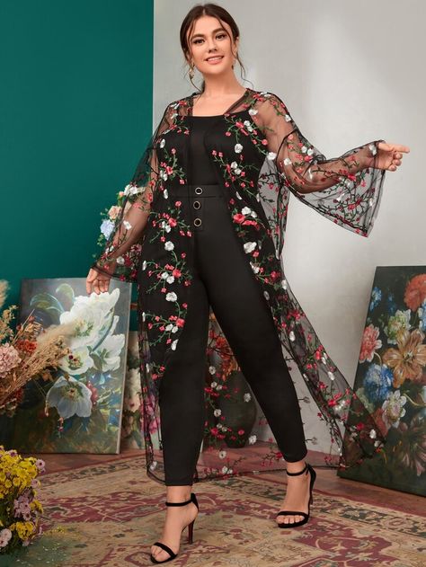 Look Kimono, Mesh Kimono, Casual Chic Outfits, Kimono Outfit, Plus Size Kimono, Black Boho, Summer Plus Size, Elegante Casual, Blouse Neck Designs