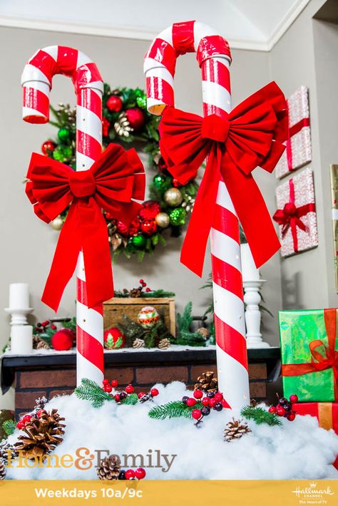 DIY Light Up Candy Canes Bright Christmas Decorations, Giant Candy Cane, Christmas Candy Cane Decorations, Candy Cane Decorations, Front Door Christmas Decorations, Candy Cane Christmas Tree, Diy Light, Christmas Yard Decorations, Christmas Decorations Diy Outdoor