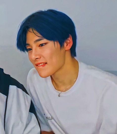 BITES LIPS SEXYY #skz #jeongin #IN #straykids #stay #indie #kpop #stan Jeongin Tongue, Skz Jeongin, Lip Piercing, Felix Stray Kids, The Man, Stray Kids, Lips, Quick Saves