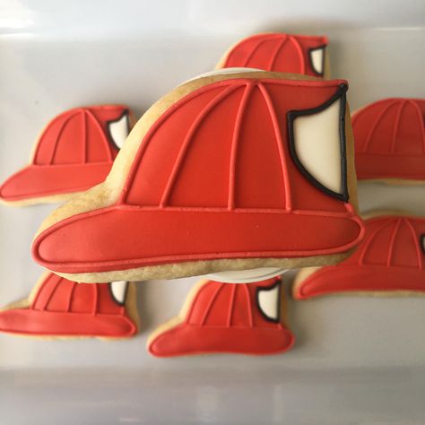 Firefighter Cookies Decorated, Fireman Cookies, Firefighter Cookie, Truck Cookies, Twins Party, Fireman Hat, Hat Cookies, Strawberry Cookies, Icing Cookies