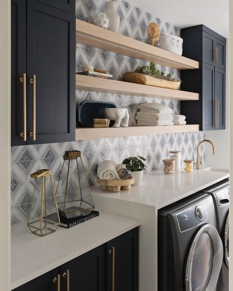 laundry room • Instagram Laundry Room Tile, Laundy Room, Blue Laundry Rooms, Small Laundry Room Makeover, Laundry Room Wallpaper, Basement Laundry Room, Dream Laundry Room, Basement Laundry, Mudroom Laundry Room