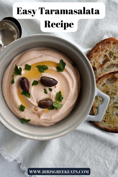 Taramasalata Recipe, Traditional Greek Moussaka Recipe, Fish Dip Recipe, Greek Recipes Easy, Greek Fish, Mezze Platter, Greek Dip, Greek Recipes Dessert, Fish Roe