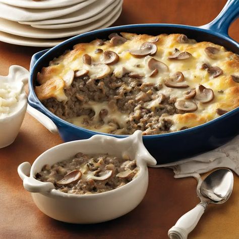 Savory Mushroom Beef Casserole: Grandma’s Hearty Family Favorite – Easy Instant Recipes Ground Beef Casserole Recipes, Mushroom Casserole, Comfort Casseroles, Sunday Dinners, How To Cook Beef, Beef Casserole Recipes, Ground Beef Casserole, Instant Recipes, Beef And Noodles