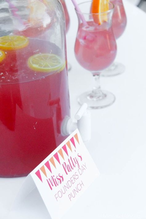 Gilmore Girls Miss Patty's Founders Day Punch | Gilmore Girls Dessert Sushi | Gilmore Girls Party | Read like Rory Shirts | Pop Tart Recipes | Sookie's Blueberry Shortcake | Gilmore Girls Drinking Game | Candy Sushi | Rice crispy treat dessert ideas | www.madewithhappy.com Founders Day Punch, Gilmore Girls Drinking Game, Pop Tart Recipes, Gilmore Party Ideas, Gilmore Girls Party, Girl Graduation Party, Blueberry Shortcake, Rice Crispy Treat, Candy Sushi