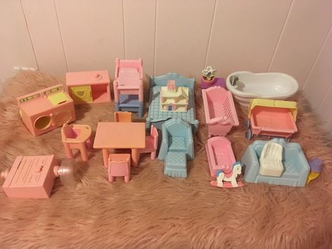 Playskool Dollhouse, Portable Battery Bank, Collectibles Toys, Clean Your Car, Kawaii Stuff, Car Cleaning Hacks, 90s Baby, Childhood Nostalgia, Vintage Girl