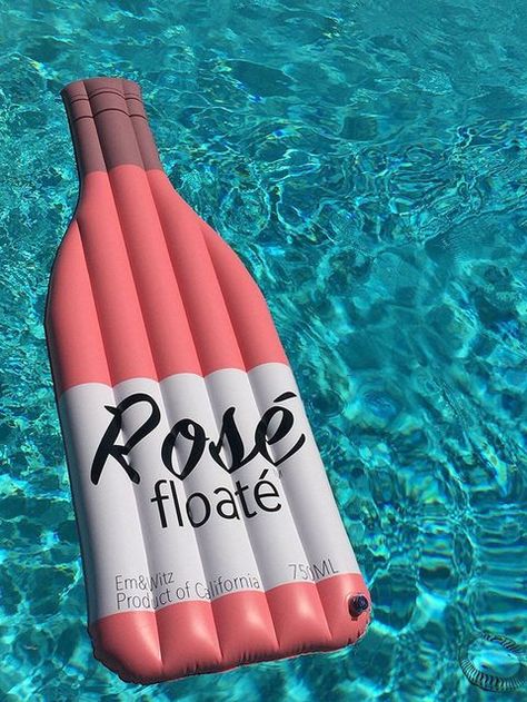 Move over unicorns, we just discovered a new breed of inflatables that we NEED for this summer. Wine bottle pool floats are here so you can be your most boozy, fabulous self this summer. Cool Pool Floats, Pool Floaties, Fiesta Tropical, Beach Pink, Summer Wines, Summer Goals, Pool Floats, Summer Pool, Inflatable Pool