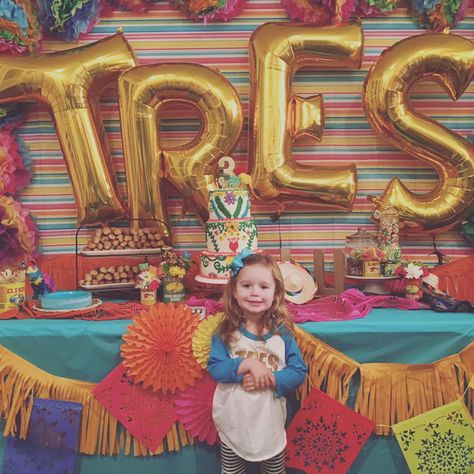 lindsey strunck on Instagram: “In honor of Cinco de Mayo here is a #fbf to Lu's three-esta! #leightonscott #cincodemayo #threeesta #birthdaygirl” Threeesta Party Decorations, Three Esta Birthday Party Girl, 3 Esta Party, Threesta Birthday Party, Three Esta Birthday Party, Three Esta, Coco Birthday, Girls 3rd Birthday, Fiesta Birthday Party