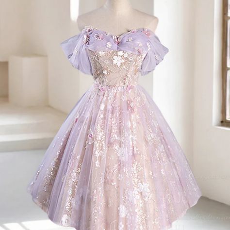 Rapunzel Gown, Rapunzel Inspired Outfit, 8th Grade Prom Dresses, 8th Grade Prom, Rapunzel Wedding, Hoco Ideas, Formal Dresses For Teens, Hoco Dresses, Dresses For Teens