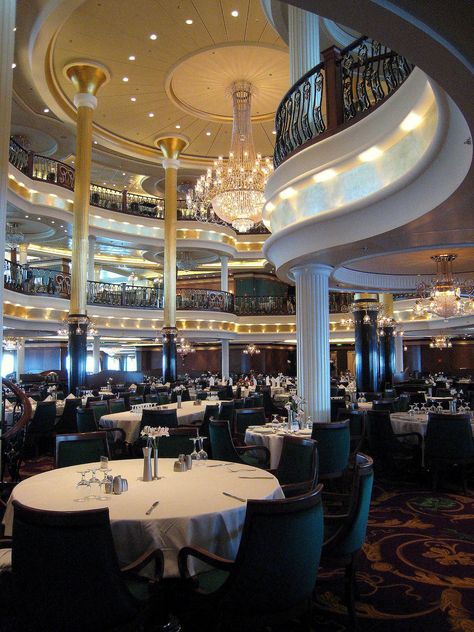 Royal Caribbean Liberty's dining room Cruise Ship Dining Room, Cruise Ship Restaurant, Cruise Restaurant, Royal Dinner, Rhapsody Of The Seas, Cruise Ships Interior, Cruise Rooms, Liberty Of The Seas, Freedom Of The Seas