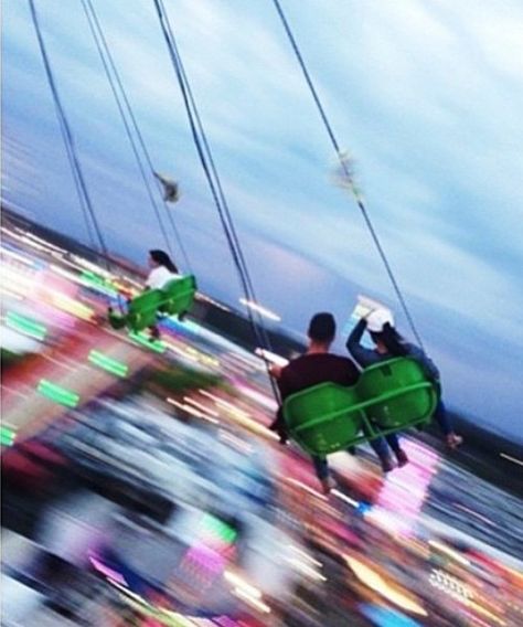 Teenage Summer Carnival Aesthetic, Carnival Photoshoot, Fair Photoshoot, Carnival Aesthetic, Fair Aesthetic, Carnival Photography, Goals 2024, Fair Photography, Summer Carnival