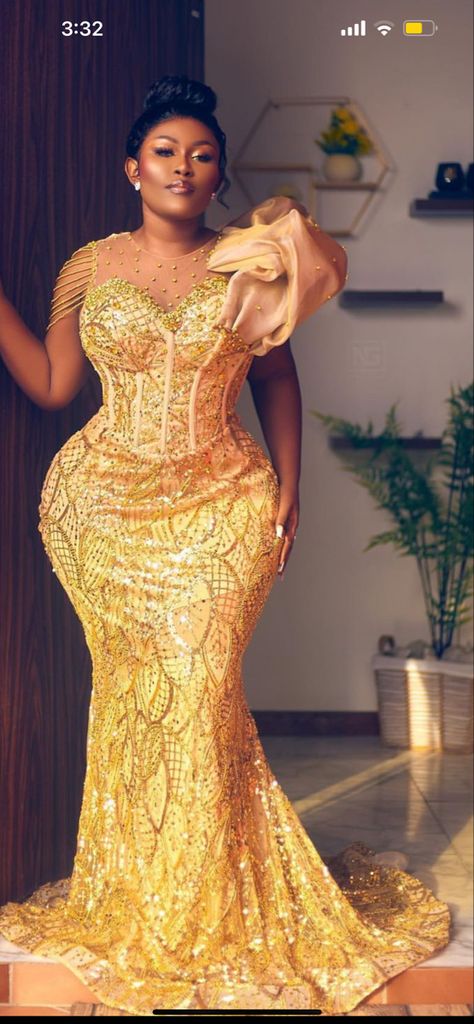 Lastest Style For Lace Gown For Bride, Wedding Lace Styles Nigeria, Ghanaian Wedding Guest Dress, Reception Gown For Bride In Nigeria, Champagne Gold Lace Asoebi Styles, Gold Lace Asoebi Styles, Cosette Dress Styles, Party Dress Classy Elegant, Engagement Dress Ideas