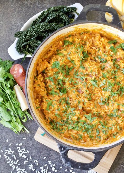 This Butternut Squash & Chorizo Risotto combines Spanish & Italian cuisine in one delightful dish. Quick and easy meal with heaps of flavour! Butternut Squash Skillet, Preparing Butternut Squash, Veggie Wellington, Chorizo Risotto, Tomato Risotto, Kitchen Larder, Midweek Meals, Roasted Butternut Squash, Roasted Butternut