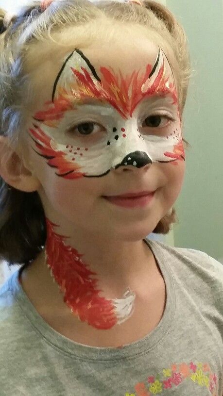 My girl as a cute red fox with tail. Red Panda Face Painting, Fox Face Paint Easy, Red Panda Face Paint, Fox Face Paint, Cartoon Makeup, Animal Face Paintings, Panda Painting, Red Face, Fox Face