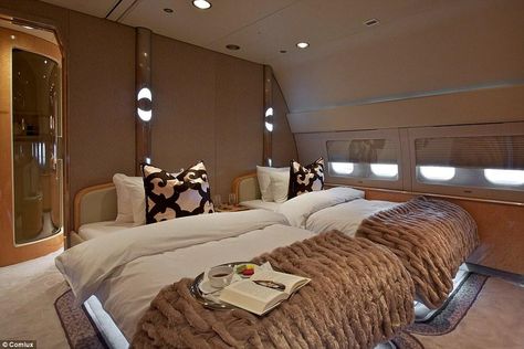 Private Plane Interior, Jets Privés De Luxe, Jet Kids, Airplane Interior, Private Planes, Private Jet Interior, Jet Privé, Used Aircraft, Luxury Jets