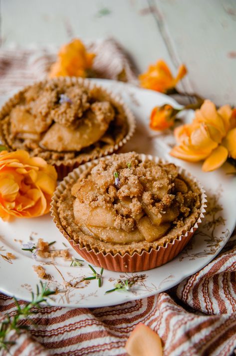 Apple Crumb Pie Recipe, Sweet Laurel, Mini Pie Pans, Apple Crumb Pie, Crumb Pie, Apple Crumb, Mini Pie, Vegan Apple, Pie Pan