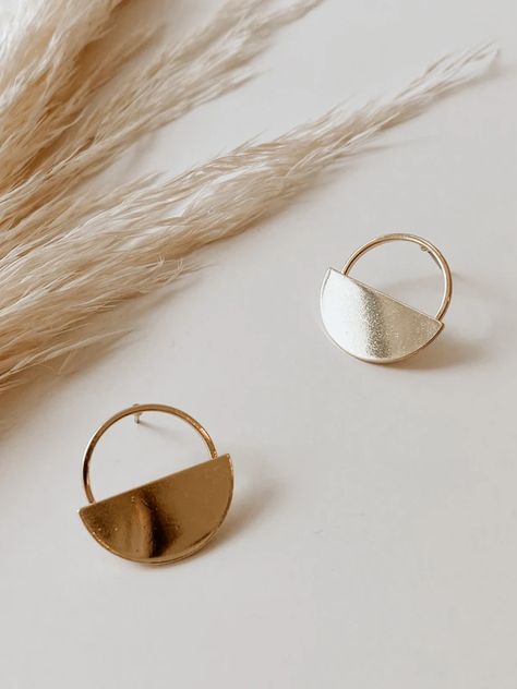 Curated Ears, Boutique Photography, Jewelry Product Shots, Jewelry Styling, Jewelry Photography Styling, Jewelry Staples, Jewelry Photoshoot, Circle Earrings Studs, Circle Studs