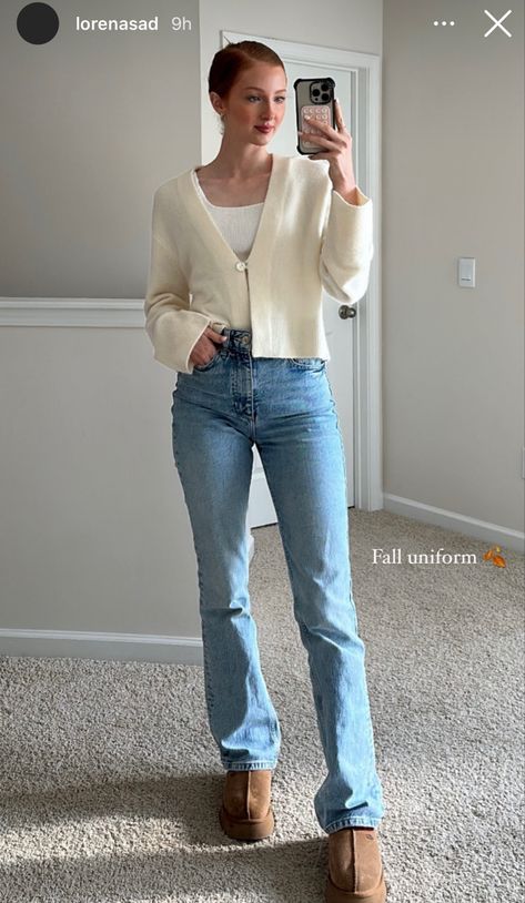 Loren Asad, Comfy Casual Outfits, Uggs Outfit, Lookbook Outfits, Fall Winter Outfits, Comfy Outfits, Jean Outfits, Fashion Inspo Outfits, Sweater Outfits