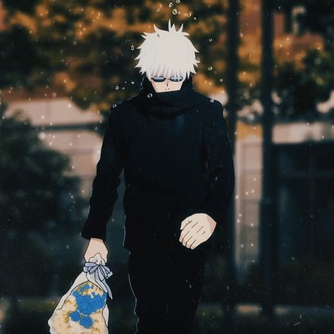 Jujutsu Kaisen Gojo Satoru Walking In Rain, Gojo Walking In Rain, Gojo Satoru Flower, Gojo With Flowers, Jujutsu Kaisen Icon Gojo, Anime Pfp Ideas, Ulquiorra And Orihime, Dove Tattoo Design, Gojou Satoru