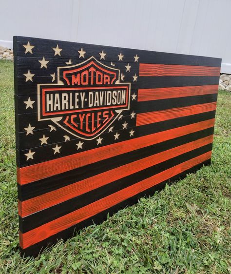 Harley Davidson Bench Wood, Harley Davidson Basement Ideas, Harley Davidson Signs Wooden, Harley Davidson Wood Burning, Harley Davidson American Flag, Harley Davidson Wood Projects, Harley Davidson Furniture Ideas, Harley Davidson Diy Crafts, Diy Harley Davidson Decor