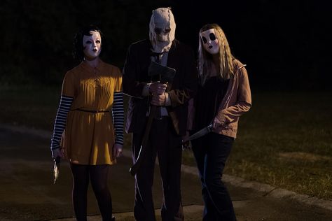 the strangers: prey at night The Strangers Prey At Night, Robert Movie, Upcoming Horror Movies, Martin Henderson, Froy Gutierrez, The Strangers, Newest Horror Movies, Cruel Intentions, Bailee Madison