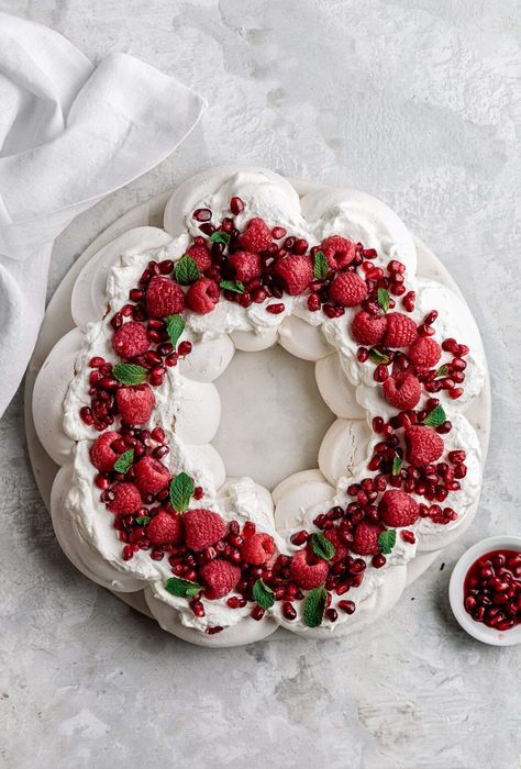 Pavlova Wreath with Almond Cream & Raspberries - Yoga of Cooking Pavlova Wreath, Christmas Pavlova, Pavlova Recipe, Almond Cream, Christmas Cooking, Sugar Rush, Baklava, Holiday Desserts, Pavlova