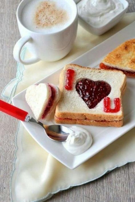 Romantic Breakfast, Ideas Valentines Day, Breakfast Party, Romantic Meals, Valentines Day Food, Easy Food Art, Valentines Food, A Cup Of Coffee, Breakfast In Bed