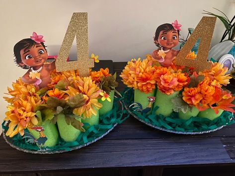 Moana centerpieces Moana Centerpieces, Moana Theme Birthday, Moana Theme, Moana Birthday, Hawaiian Theme, Theme Birthday Party, July 15, 1st Bday, Moana