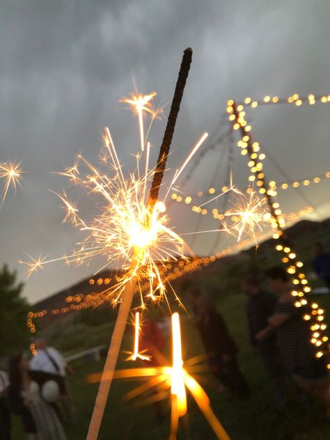 Sparkle Candles Birthday Sparklers, Sparklers Aesthetics, Birthday Candles Sparkling, Sparklers Wedding, Birthday Sparklers, Sparkling Candle, Sweet 16 Themes, Birthday Inspo, Wedding Sparklers