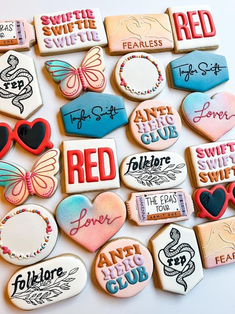 Taylor Swift Baked Goods, Taylor Swift Inspired Cookies, Taylor Swift Royal Icing Cookies, Taylor Swift Treats, Taylor Swift Themed Cookies, Eras Tour Cookies, Taylor Swift Eras Cookies, Taylor Swift Cookies Decorated, Taylor Swift Sugar Cookies