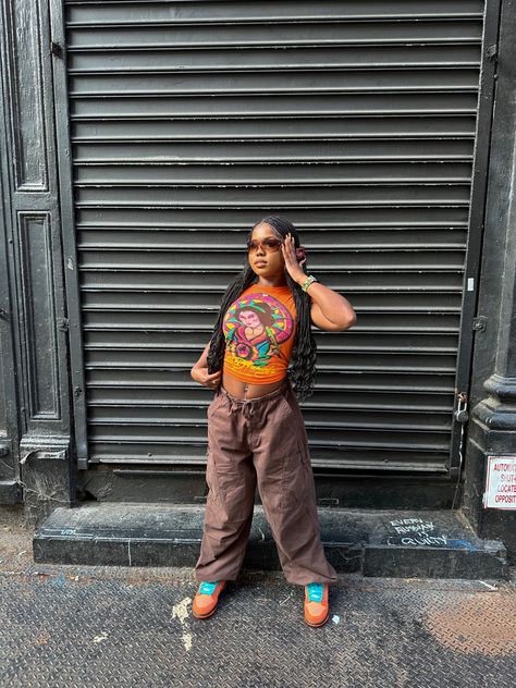 Streetwear outfit inspo black girl Ed hardy coach y2k orange lobster sb dunks. Lobster Dunks Outfit, Nike Sb Lobster, Sb Lobster, Lobster Dunks, Dunk Outfit, Dunks Outfit, Outfits College, Styling Outfits, Streetwear Inspo